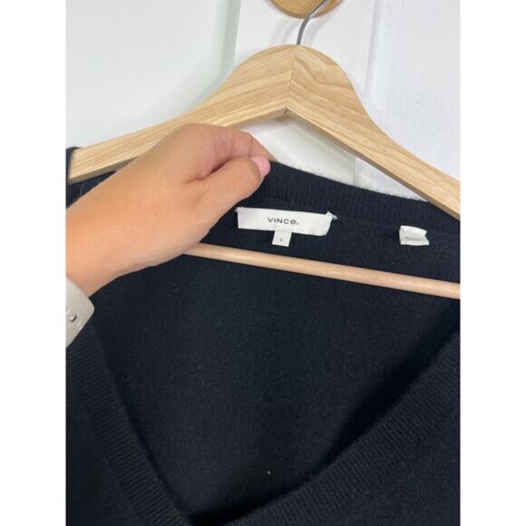 NEW Vince Weekend Cashmere V-Neck Sweater Women's Black Size: Large - Picture 5 of 10